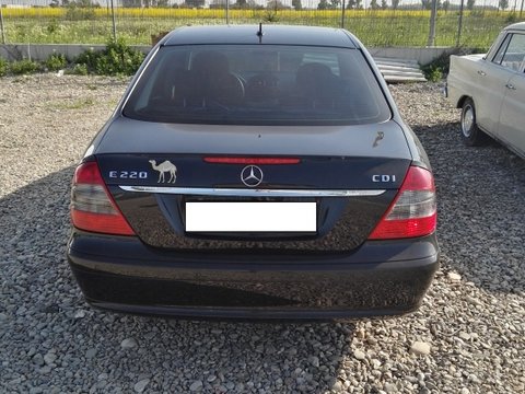 Aripa dreapta fata Mercedes E-CLASS W211 2007 BERLINA 2.2 CDI