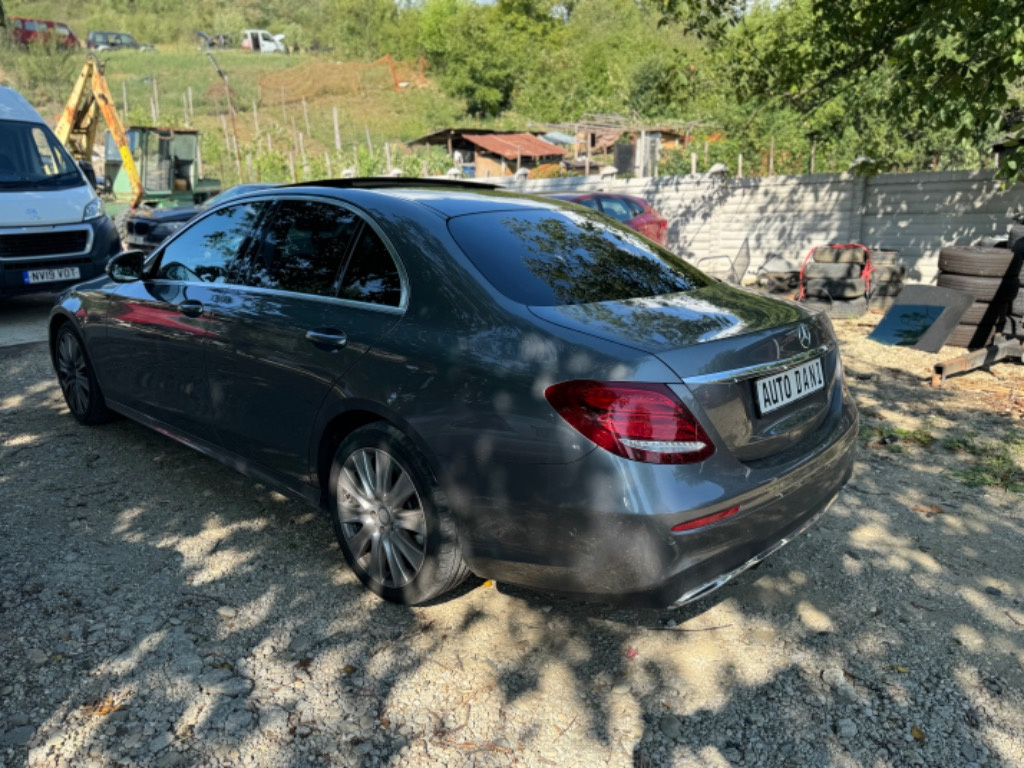 Aripa dreapta fata Mercedes E-Class W213