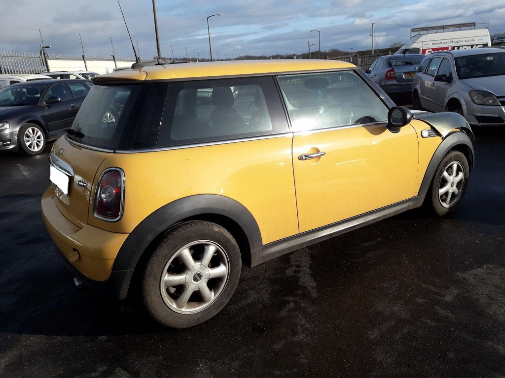 Aripa dreapta fata Mini Cooper 2009 Hatchback 1.4i