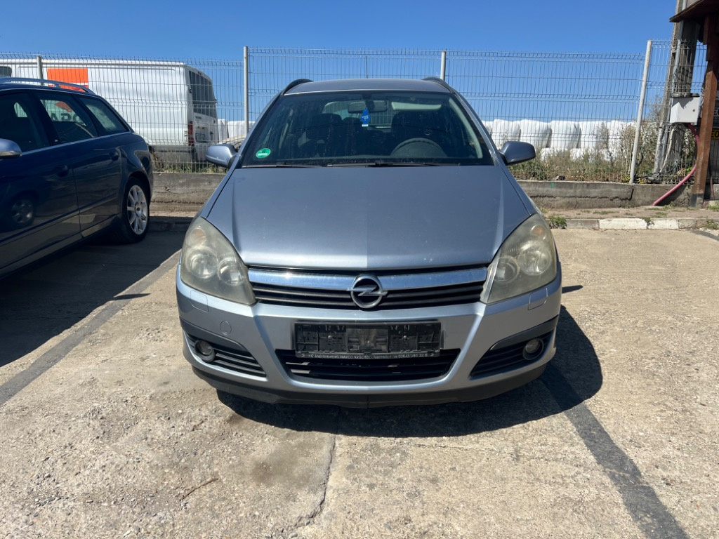 Aripa dreapta fata Opel Astra H 2007 Break 1,4 ben