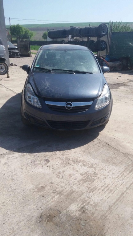 Aripa dreapta fata Opel Corsa D 2007 HATCHBACK 1.0