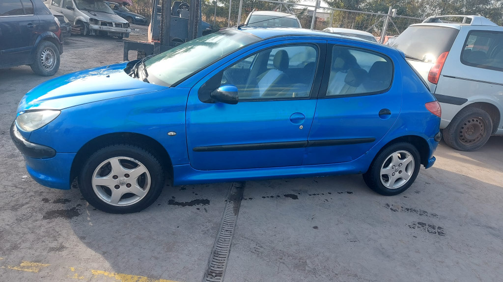 Aripa dreapta fata Peugeot 206 2006 Hatc