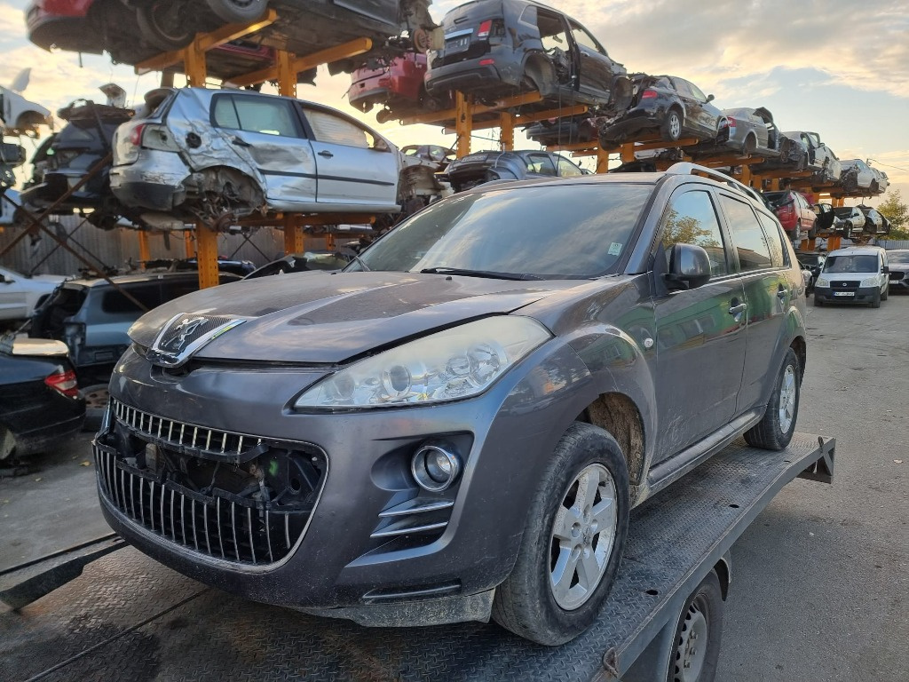 Aripa dreapta fata Peugeot 4007 2008 4x4 2.2d