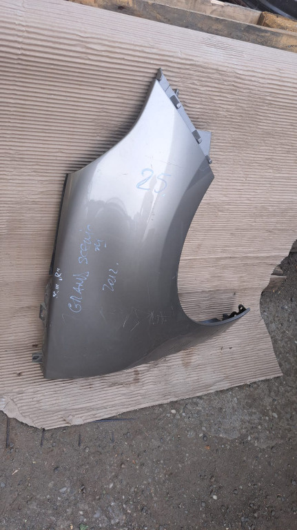Aripa dreapta fata Renault Grand Scenic 