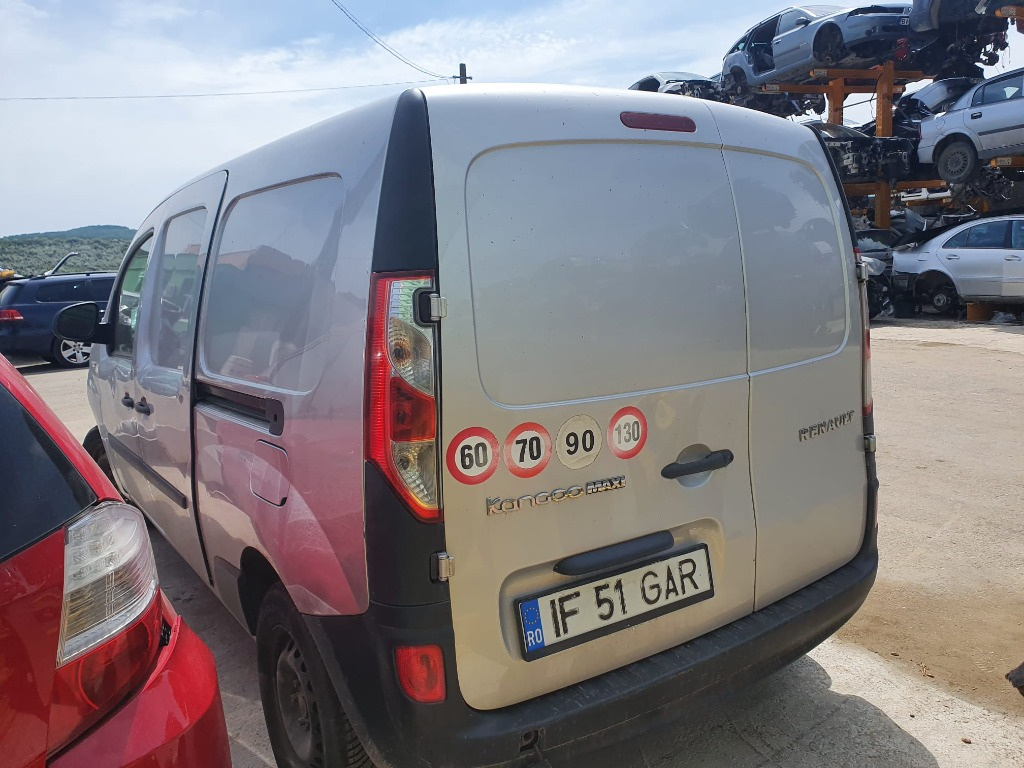 Aripa dreapta fata Renault Kangoo 2 2013 maxi 1.5 