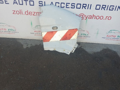 Aripa dreapta fata RENAULT MASTER din 2004