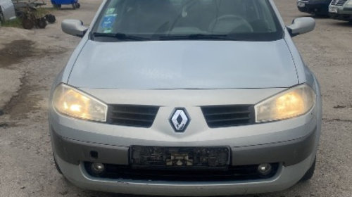 Aripa dreapta fata Renault Megane 2 2004