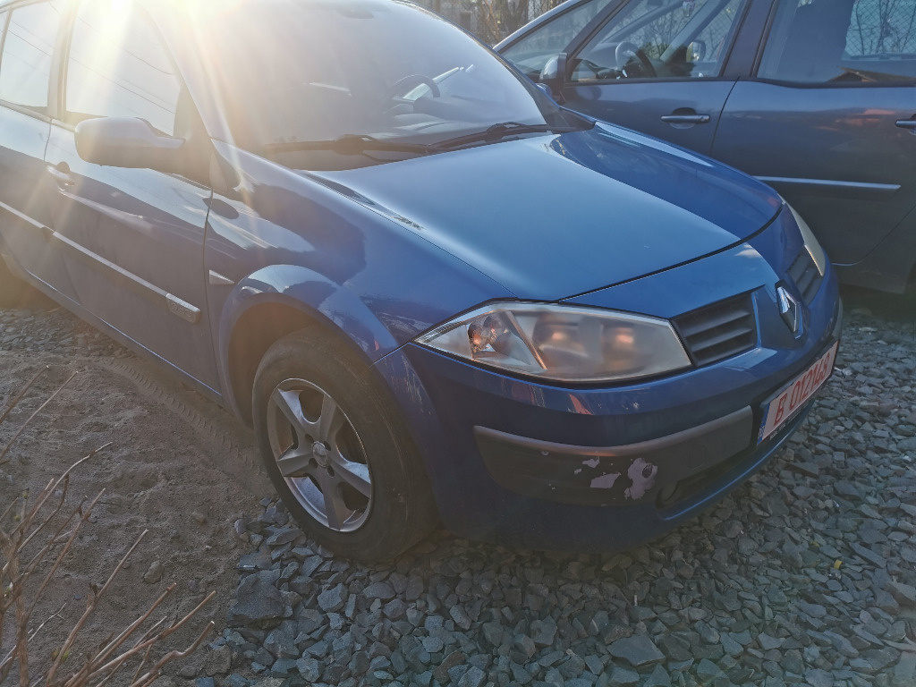Aripa dreapta fata Renault Megane 2