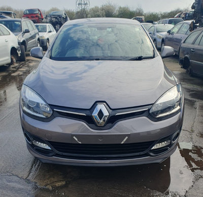 Aripa dreapta fata Renault Megane 3 2014 HATCHBACK