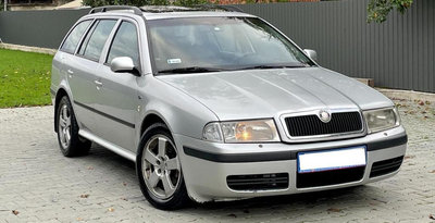 Aripa dreapta fata Skoda Octavia 2006 Tdi Tdi