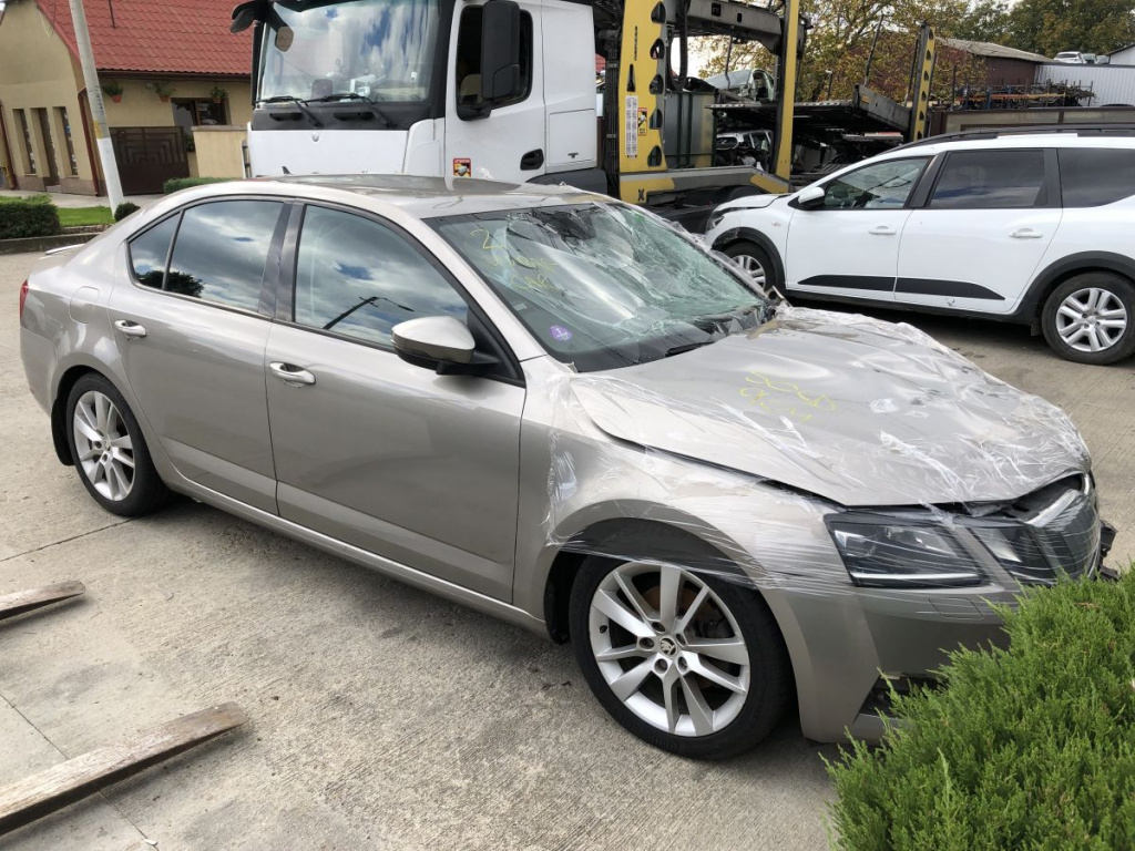 ARIPA DREAPTA FATA SKODA OCTAVIA FACELIFT,1.5 TSI 