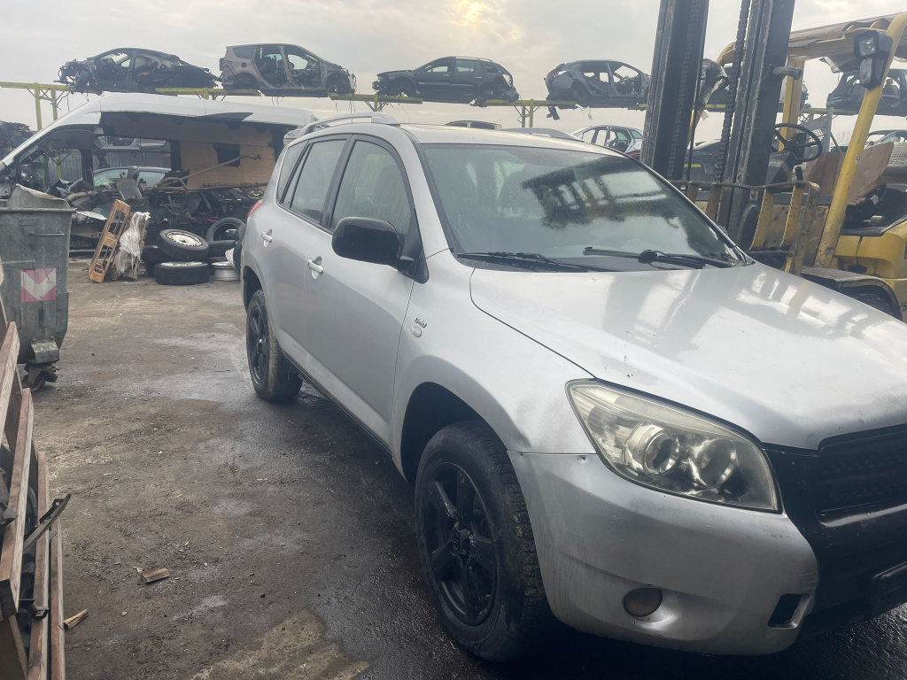 Aripa dreapta fata Toyota Rav 4 3 (XA30)