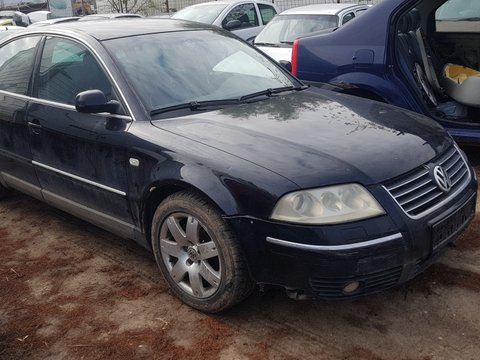 Aripa dreapta fata Volkswagen Passat B5 2004