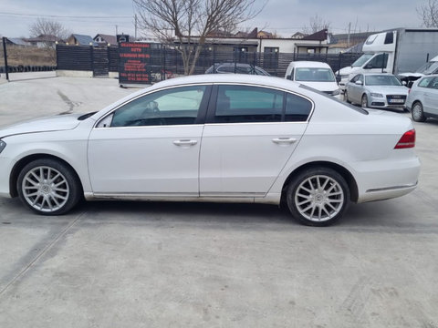 Aripa dreapta fata Volkswagen Passat B7 2012 berlina 2.0 tdi