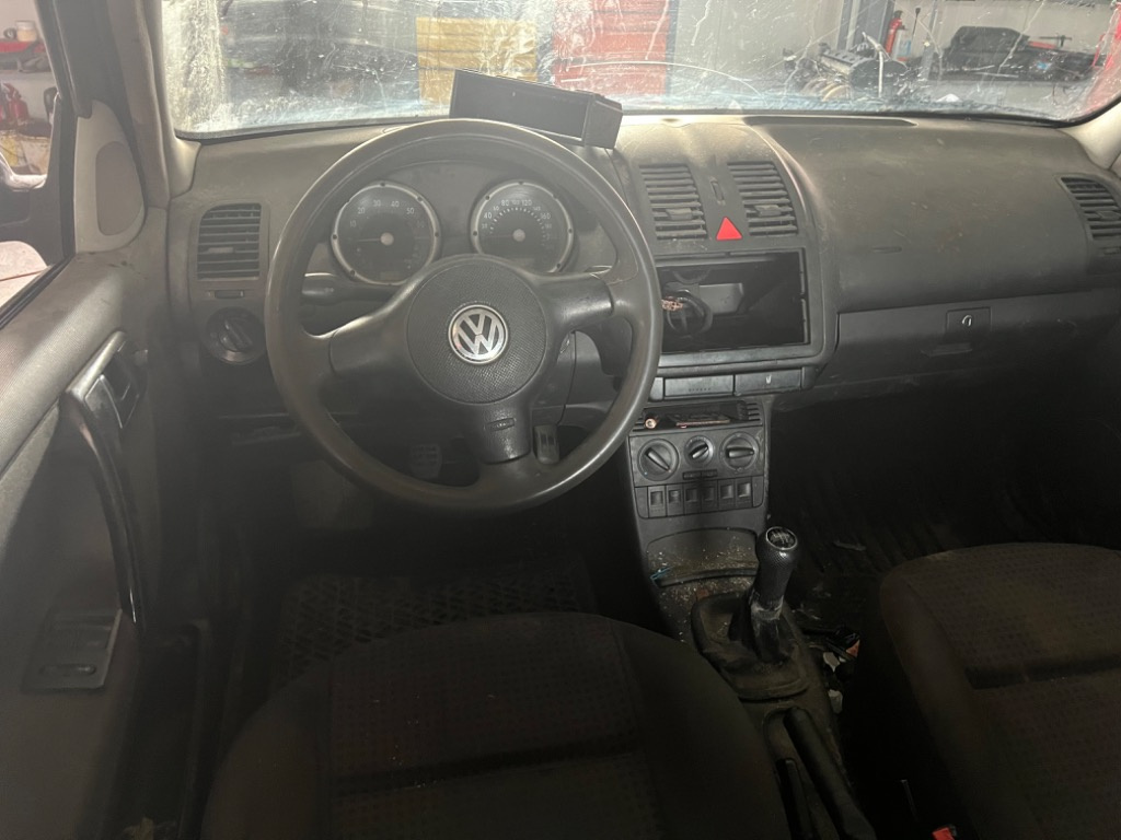 Aripa dreapta fata Volkswagen Polo 6N 20