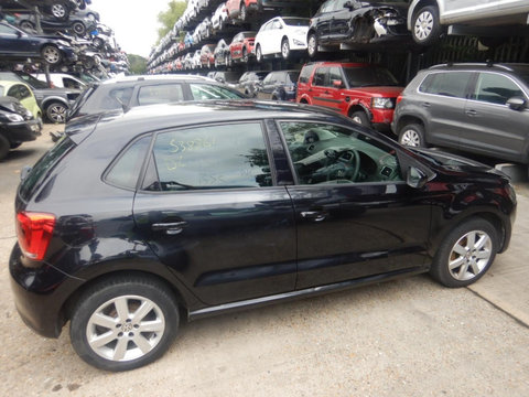 Aripa dreapta fata Volkswagen Polo 6R 2011 HATCHBACK 1.2 i CGPB