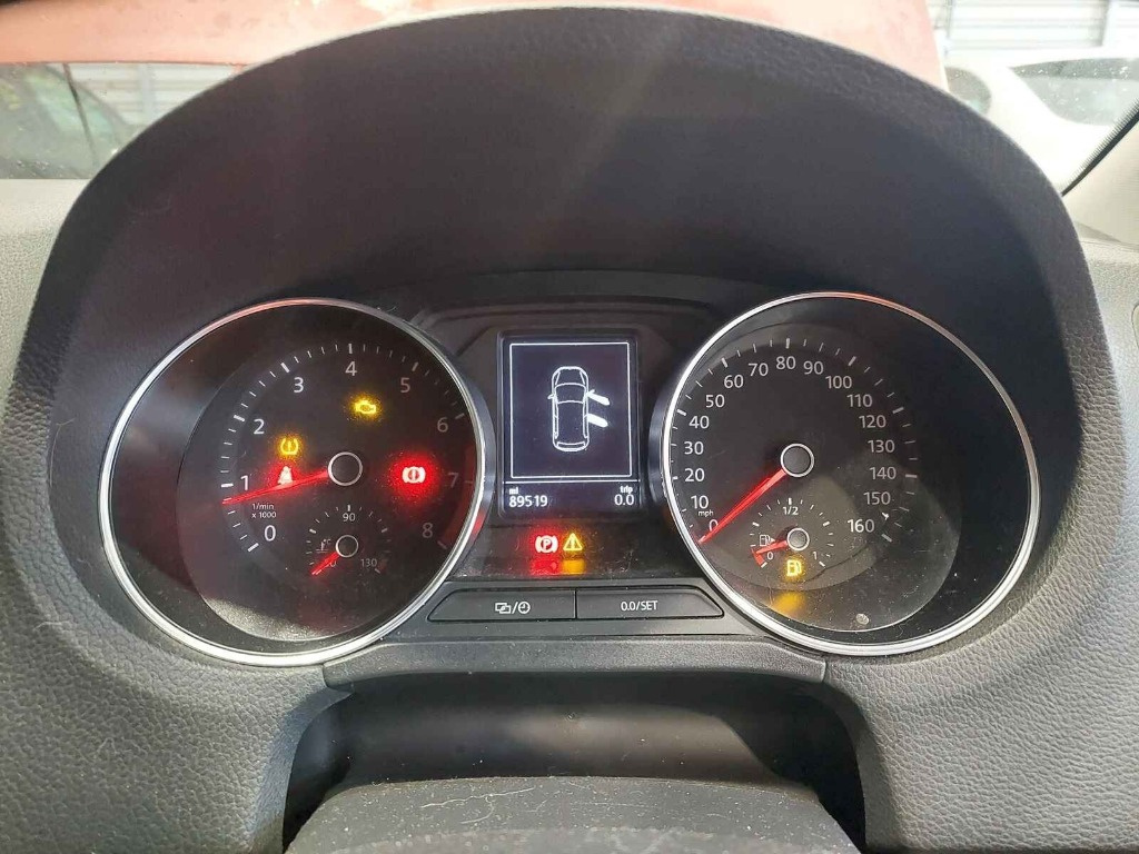 Aripa dreapta fata Volkswagen Polo 6R 20