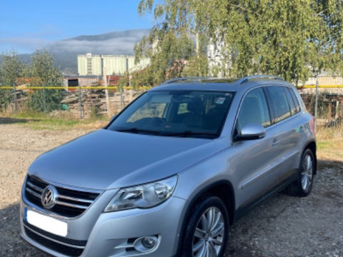 Aripa dreapta fata Volkswagen Tiguan 2009 Suv 2.0