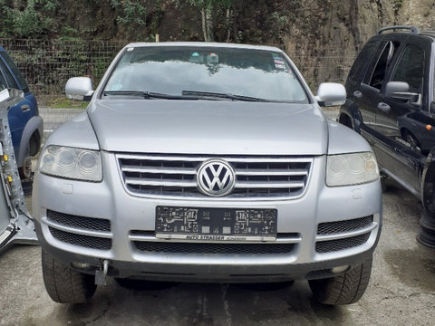 Aripa dreapta fata Volkswagen Touareg 7L 2004 SUV 2.5