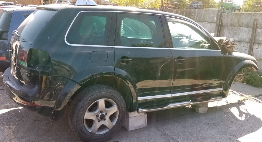 Aripa dreapta fata Volkswagen Touareg