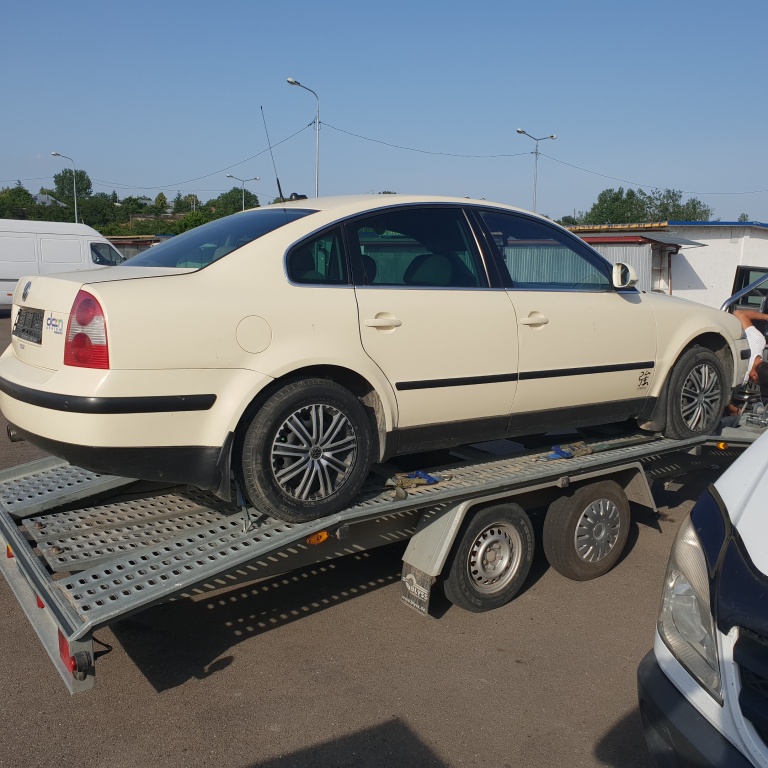 Aripa dreapta fata VW Passat B5 2005 ber