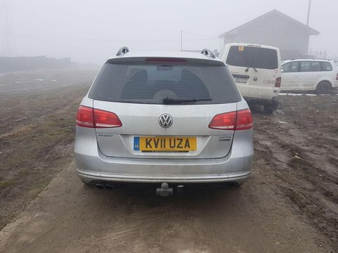 Aripa dreapta fata VW Passat B7 2012 combi 2.0