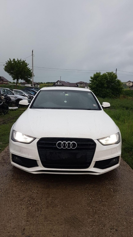 Aripa dreapta spate Audi A4 B8 2012 BERLINA 2.0