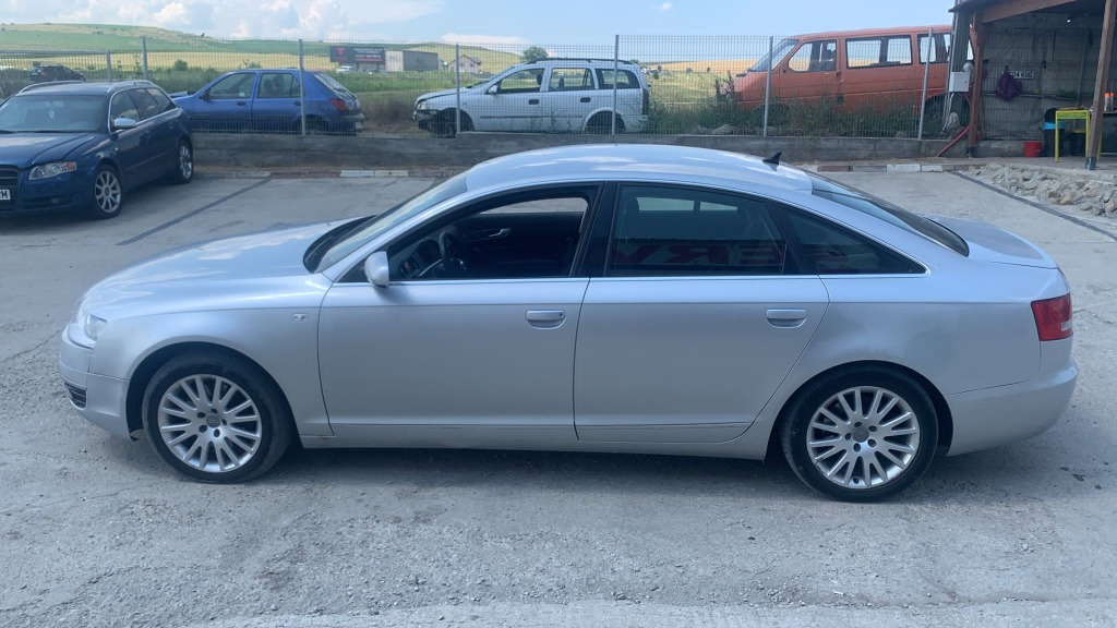 Aripa dreapta spate Audi A6 C6 2005 limu
