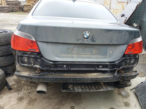 Aripa dreapta spate BMW E60 2006 berlina 2.0 diesel