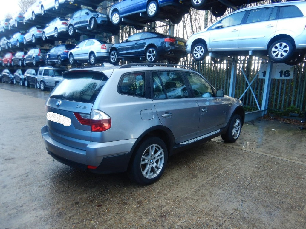 Aripa dreapta spate BMW X3 E83 2008 SUV 2.0 D