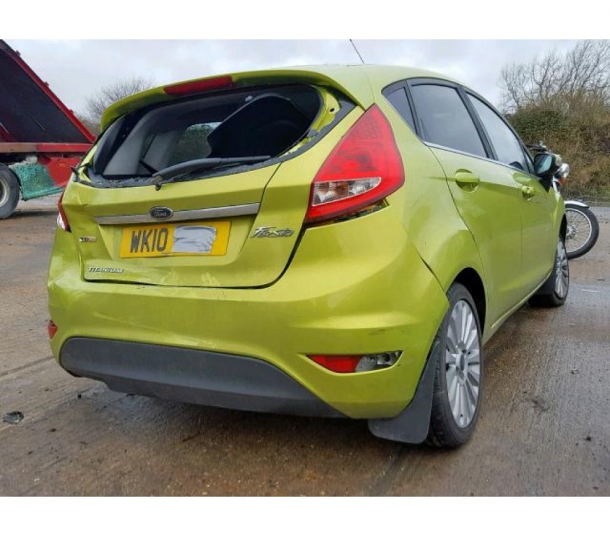 Aripa dreapta spate Ford Fiesta 2010 1.6 TDCI cod 