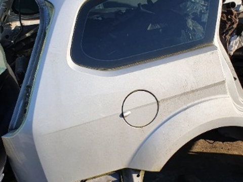 Aripa dreapta spate Ford Focus 2 Facelift Combi Break culoarea argintie