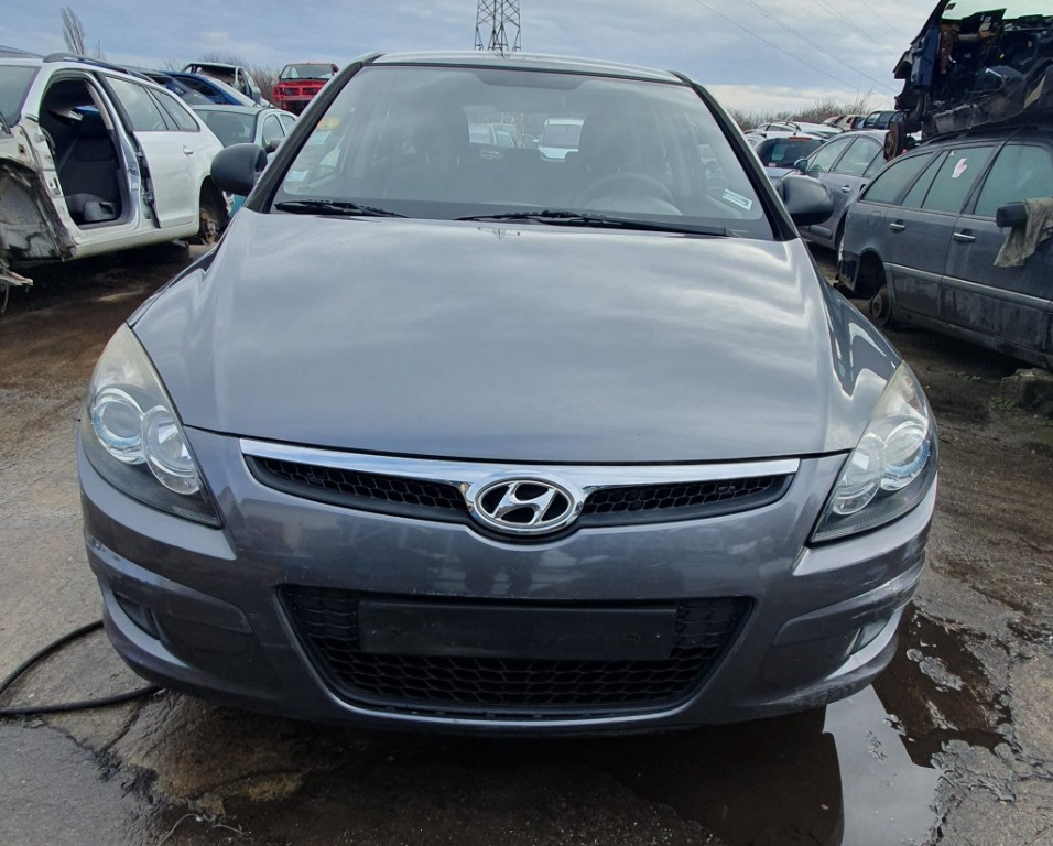 Aripa dreapta spate Hyundai i30 2010 HATCHBACK 1,6