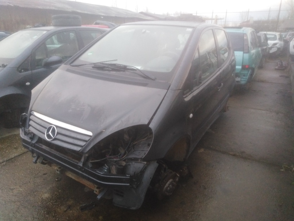 Aripa dreapta spate Mercedes A-Class W168 1999 Hatchback 1.6 benzina