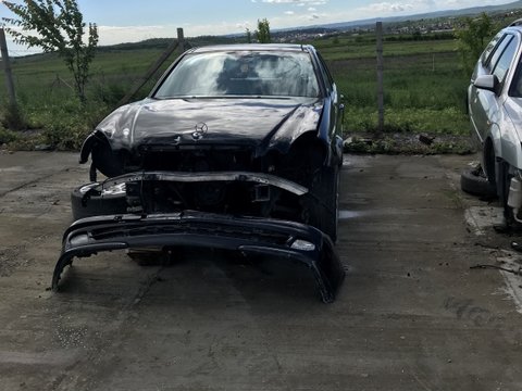 Aripa dreapta spate Mercedes E-CLASS combi S211 2003 limuzina 3200