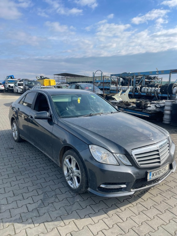 Aripa dreapta spate Mercedes E-Class W21