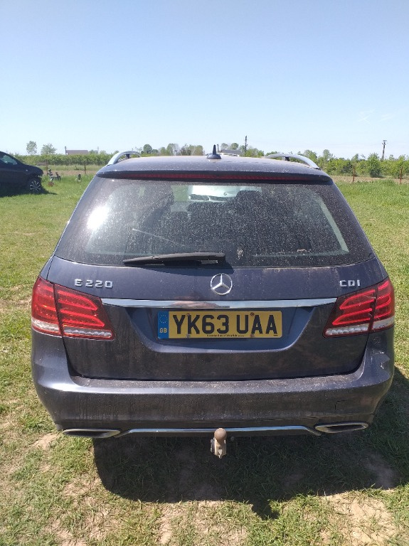 Aripa dreapta spate Mercedes E-Class W21