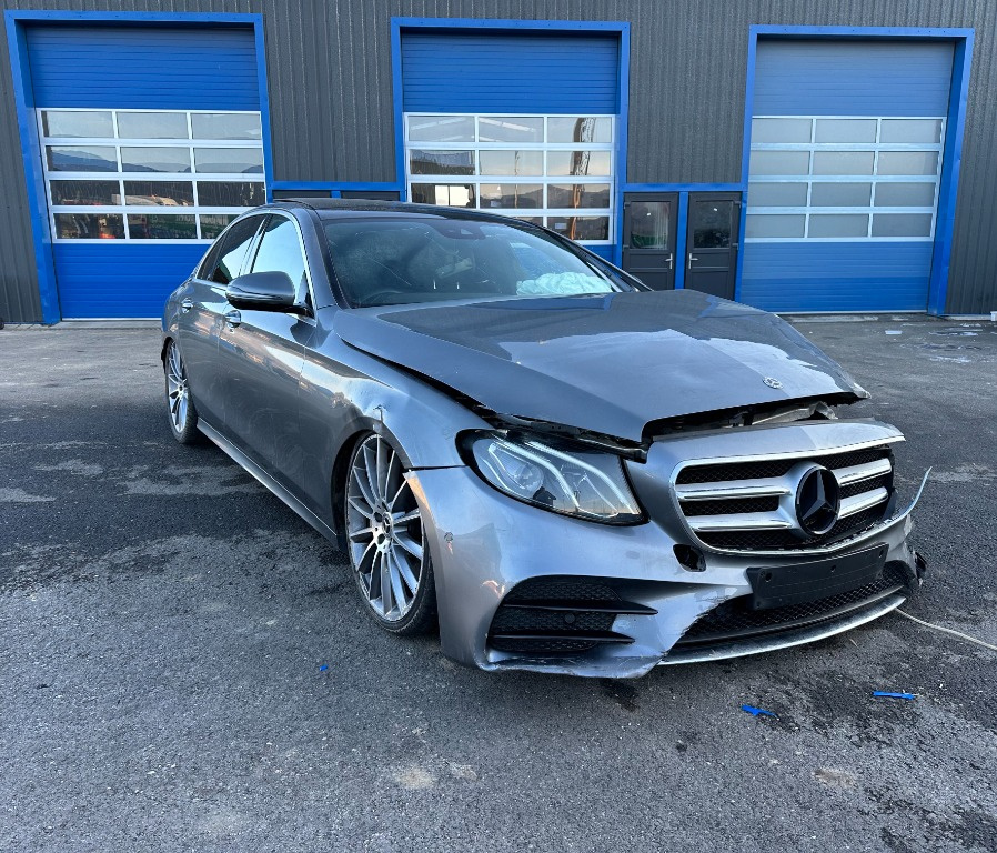 Aripa dreapta spate Mercedes E-Class W213 2017 Limuzina 3,0