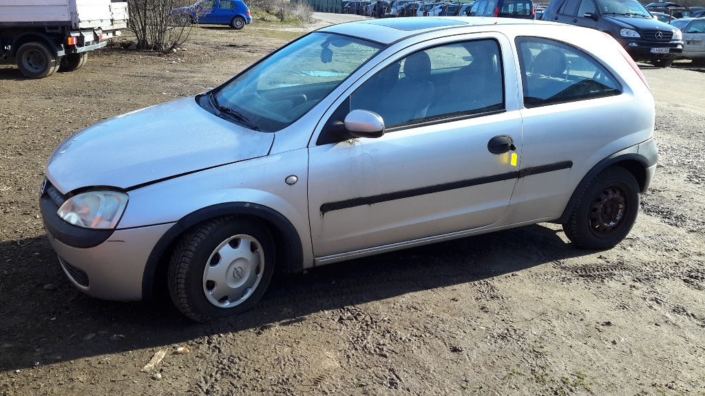 Aripa dreapta spate Opel Corsa C 2001 hatchback 1.0