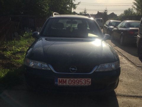 Aripa dreapta spate Opel Vectra B 2001 Break 1.6 i 16V