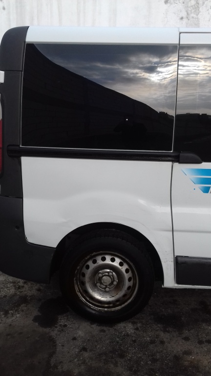 Aripa Dreapta Spate Opel Vivaro 1.9 DCI F9Q