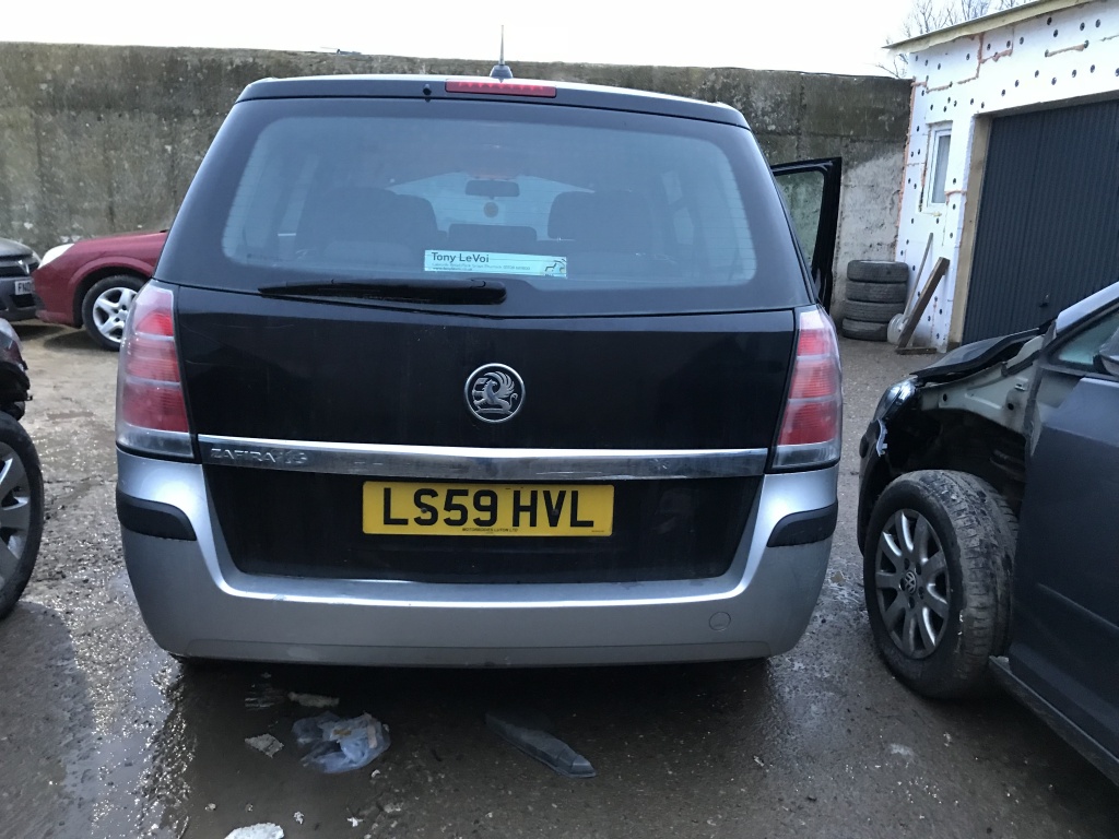 Aripa dreapta spate Opel Zafira 2009 Hat