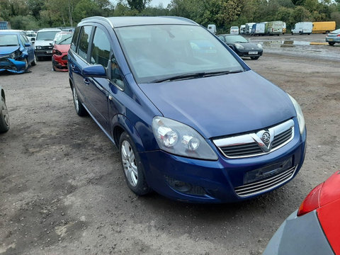 Aripa dreapta spate Opel Zafira B 2009 MPV 1.9 CDTI