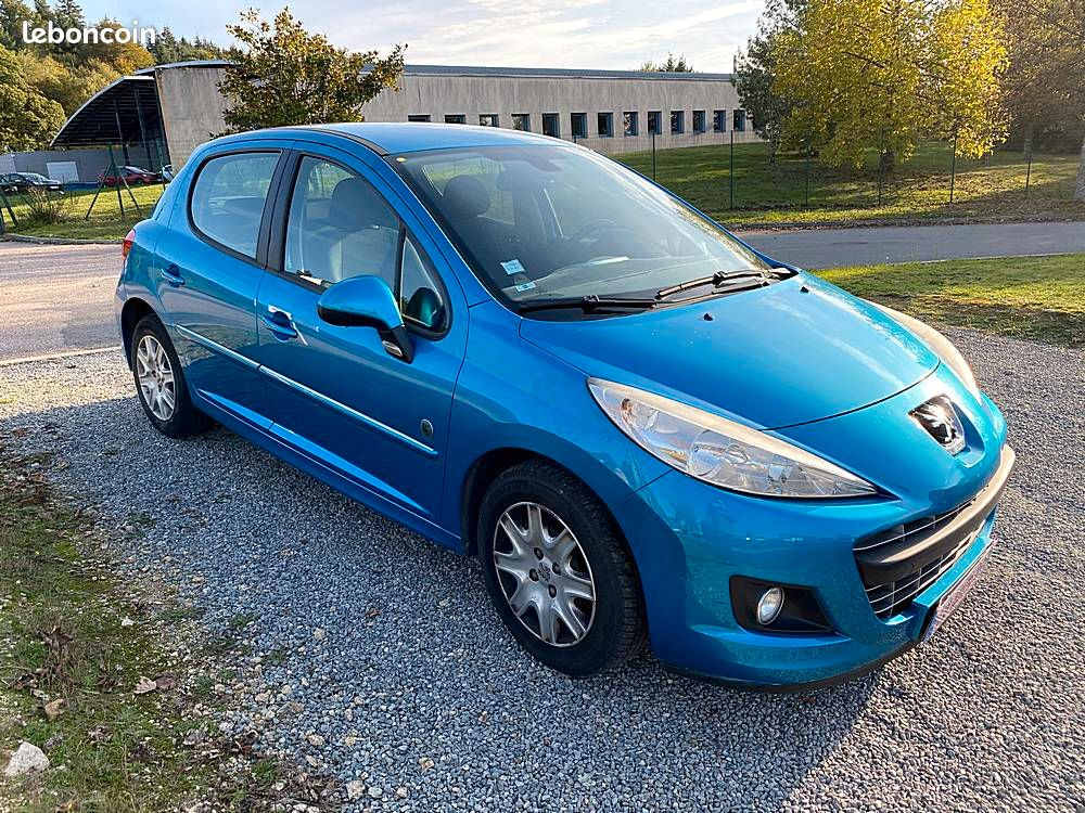 Aripa dreapta spate Peugeot 207 2008 hatchback 1.4