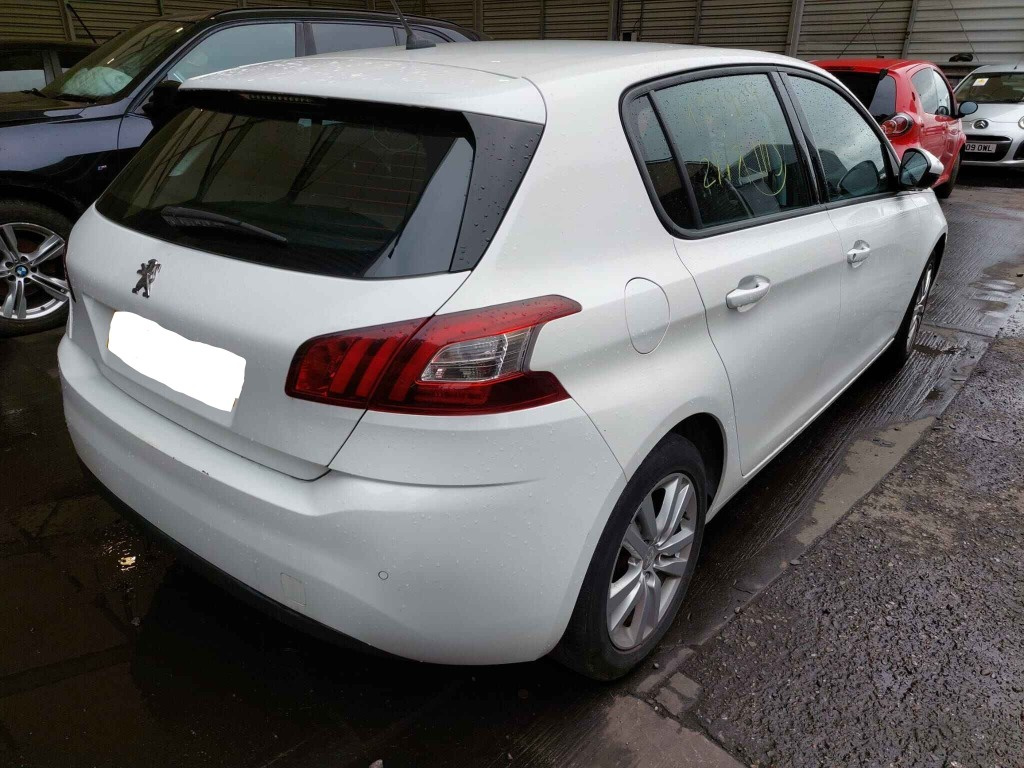 Aripa dreapta spate Peugeot 308 2014 HATCHBACK 1.6 HDI DV6DTED