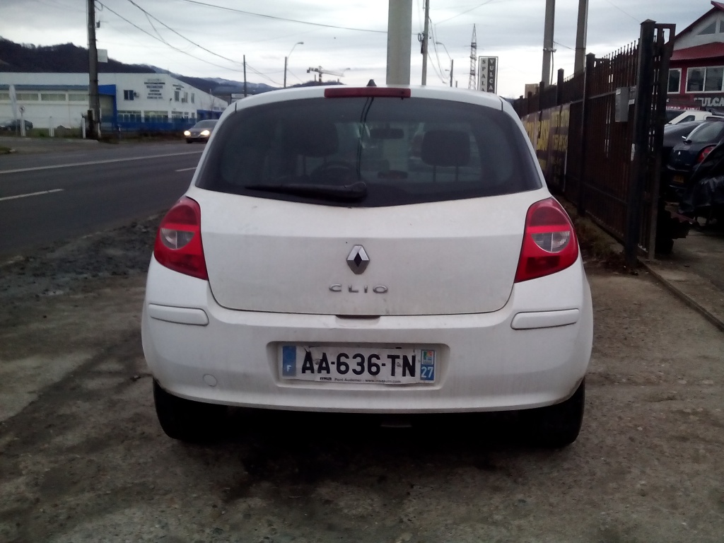 Aripa dreapta spate Renault Clio 2009 co