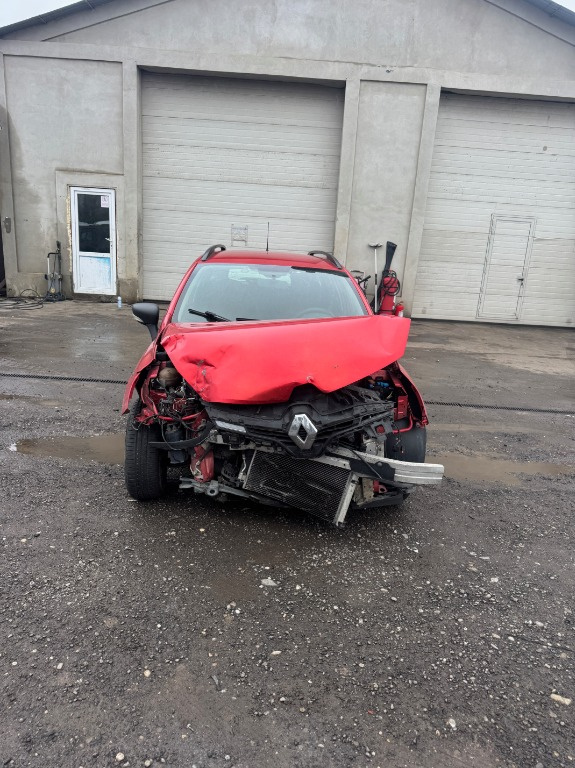 Aripa dreapta spate Renault Clio 4 2016 BREAK 1149