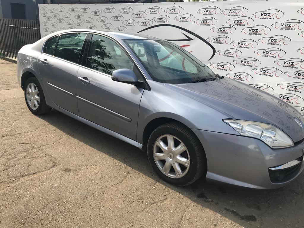 Aripa dreapta spate Renault Laguna III 2