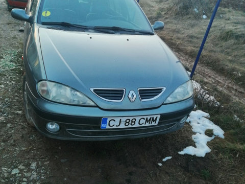 Aripa dreapta spate Renault Megane 2002 Scurt 1600/16v