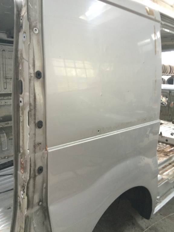 Aripa dreapta spate Renault Trafic